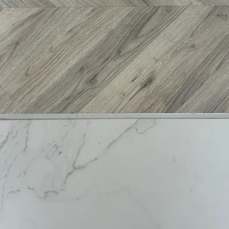 Nayla Apartment *